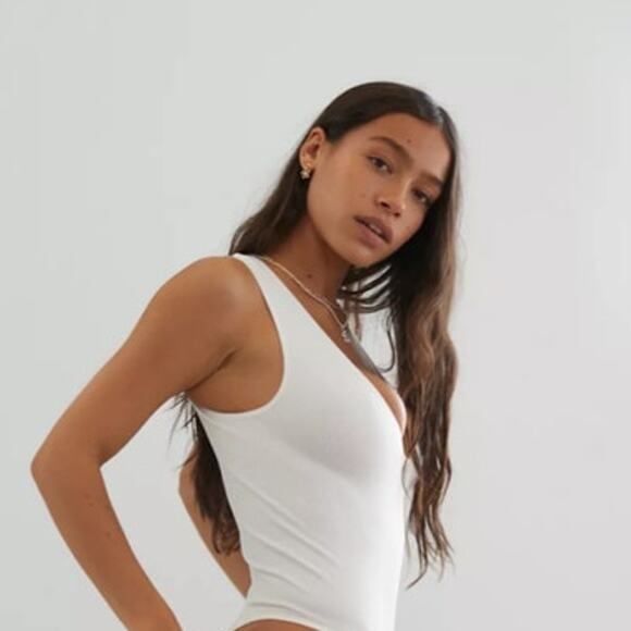 Urban Outfitters Out From Under Hailey Seamless Plunging Bodysuit size S - Picture 5 of 8